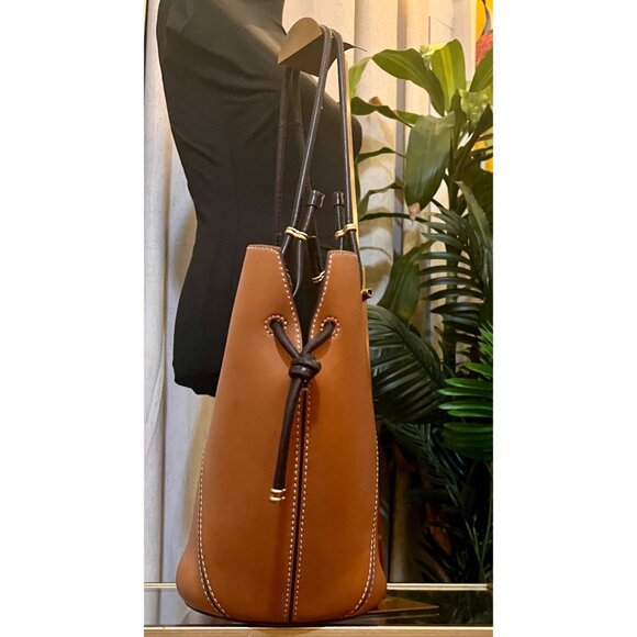 Tory Burch Leather Brown Shoulder Tote Bag with Spaghetti Straps - Picture 3 of 11